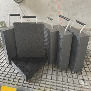 25 tấn nhiệm vụ nặng nề <span class=keywords><strong>uhmwpe</strong></span> cần cẩu OUTRIGGER Pad cần cẩu chân hỗ trợ Pad cần cẩu Tấm hỗ trợ 500x500 <span class=keywords><strong>uhmwpe</strong></span> OUTRIGGER Pad - Product Image 6