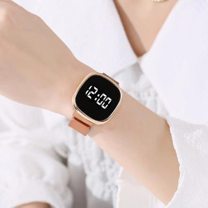 Orologio da Uomo Quadrato di Grande Successo con Cinturino in Acciaio a Rete e Fibbia Magnetica, Schermo Touch LED, Orologio Elettronico Digitale da Polso - Product Image 2