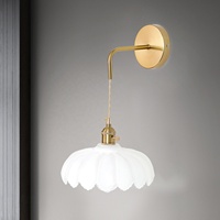 Applique Murale en Verre Blanc Pétale Élégante pour Couloir, Hôtel, Décoration Murale, Salle à Manger, Chambre à Coucher, Lampe Murale Moderne d'Intérieur