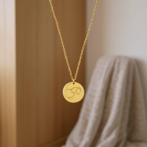 Collier minimaliste avec pendentif lettre en acier inoxydable plaqué or, bijoux fins pour femmes, à porter tous les jours - Product Image 2