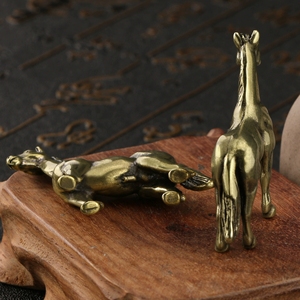 Figurines de chevaux de guerre, décorations de table, animaux de compagnie pour le thé, artisanat en bronze du cheval du zodiaque - Product Image 5