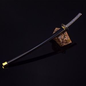 <span class=keywords><strong>Elden</strong></span> <span class=keywords><strong>Ring</strong></span> Toys Katana 26cm 45g Metal Crafts Toys Mini Sword Kids Gifts Home Decor - Product Image 2