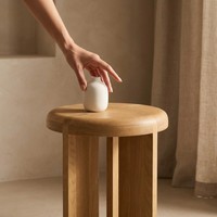 Table d'appoint, petite table basse pour petits espaces, accent moderne pour salon, chambre, coins, bureau, en bois massif