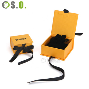 Caja de Papel para Joyería de Alta Gama, Caja de Regalo Plegable con Imán para Anillos y Aretes, con Cinta de Satén, Caja para Guardar Anillos - Product Image 1