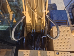 Buenas condiciones de trabajo Suministro de fábrica Certificado CE con cubo excavadoras usadas Caterpillar CAT 312 12 TON Excavadoras a la venta - Product Image 6