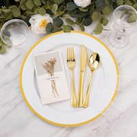 Lot de 25 assiettes de présentation blanches de 12 pouces avec bordure dorée, assiettes de présentation pour assiettes à dîner, assiettes en plastique pour mariage, fête, Nouvel An