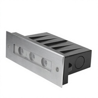 Lumière linéaire encastrée LED subaquatique IP68 RGB DC24V 9W 316SS pour la décoration de piscines et de jeux d'eau