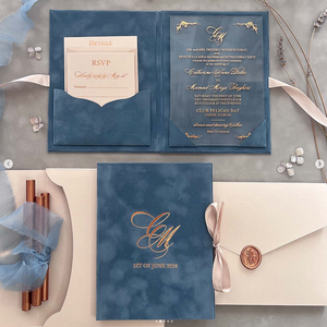 Cartes d'<span class=keywords><strong>invitation</strong></span> de mariage de luxe élégantes en acrylique estampillées à chaud, avec enveloppe en velours bleu poussière de haute qualité et dorure à chaud - Product Image 1