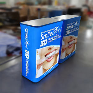 طاولة عرض مخصصة للعرض التجاري طاولة منبثقة قابلة للطي بإضاءة ليد طاولة ترويج للإعلان للبيع - Product Image 1