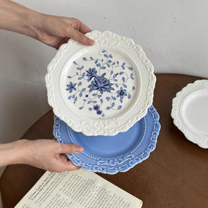 Magnifique Assiette à Dîner en Dentelle Bleue, Bol en Céramique Française, Assiette à Dessert et Ensemble de Vaisselle Domestique - Product Image 6