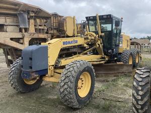 Niveleuse d'occasion KOMATSU 655 Original Japon en bon état à prix réduit Excellentes performances - Product Image 6