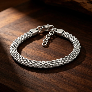 Pulsera de Malla Tejida Minimalista y Moderna, Acero Inoxidable 316L, Resistente al Deslustre, Impermeable, Cadena de Extensión Ajustable, Unisex - Product Image 5