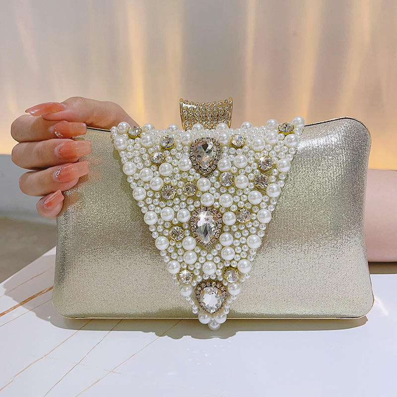 โกลเด้น