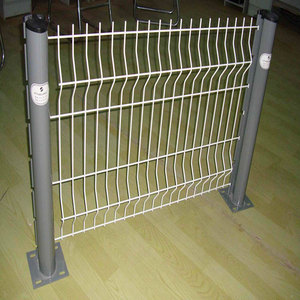 Les panneaux de clôture rigides en métal extérieur commercial Offre Spéciale ont soudé la barrière de jardin du <span class=keywords><strong>grillage</strong></span> 3D - Product Image 6