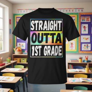 T-shirt Straight Outta 1st Grade per bambini, unisex, girocollo, manica corta, stampa digitale, ritorno a scuola, laurea - Product Image 3