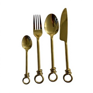 Ensemble de couverts de luxe en métal doré, 4 pièces (cuillères, fourchettes, couteaux), manche en boucle, pour décoration de table de mariage et réutilisables - Product Image 1