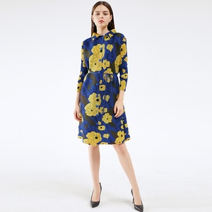 Nouvelle Collection 2025 – Livraison Rapide – Robe Plissée Miyake Grande Taille 2021 à Boutons Imprimée Ample et Fluide pour l'Été - Product Image 1