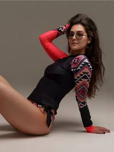 Fabricant en gros de maillots de bain personnalisés pour femmes, manches longues, SPF50+, rash guard, <span class=keywords><strong>tankini</strong></span> athlétique, shorts de bain, ensembles de maillots de bain - Product Image 3