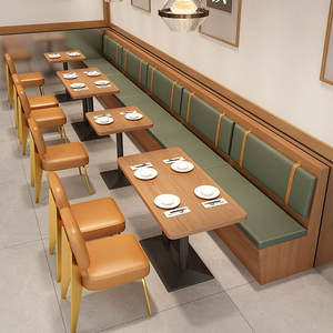 Asientos de cabina de cuero de rayas verticales de alta calidad y mesa de mármol Sillas De Metal dorado y mesa de comedor para restaurante - Product Image 4