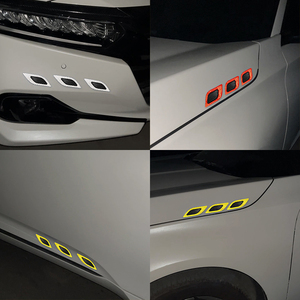 Amazon 6 uds pegatinas reflectantes de seguridad para coche calcomanías de advertencia de visión nocturna anticolisión para coches y motocicletas - Product Image 2