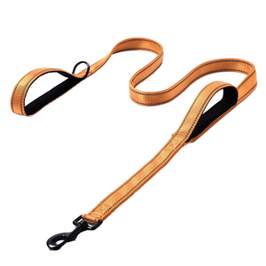 Guinzaglio per cani pesante lungo 6 piedi con 2 impugnatura imbottita per cani di taglia media - Product Image 1