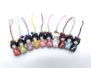 Yeni lot 20 adet 10 renk mix japon oryantal Kokeshi bebek cep telefon askısı kadın kızlar çanta çanta Charm - Product Image 3
