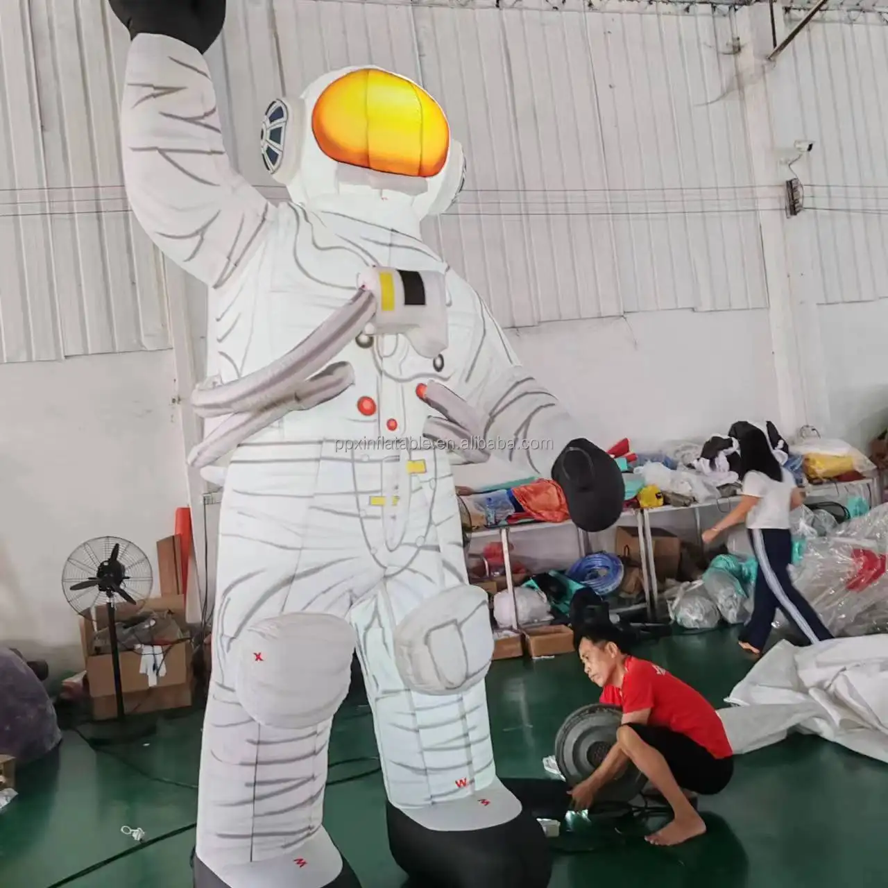 Custom Advertising Cartoon with LED light Huge Mascot characters flying spaceman space man decoration giant inflatable astronaut