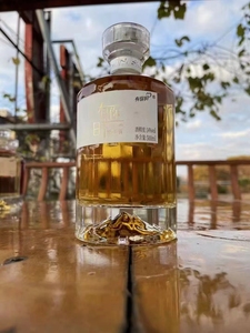 Botella <span class=keywords><strong>de</strong></span> vidrio <span class=keywords><strong>de</strong></span> alcohol <span class=keywords><strong>de</strong></span> clase alta 500 ml Forma <span class=keywords><strong>de</strong></span> base <span class=keywords><strong>de</strong></span> montaña Botellas <span class=keywords><strong>de</strong></span> vidrio <span class=keywords><strong>de</strong></span> vodka Botella <span class=keywords><strong>de</strong></span> <span class=keywords><strong>vino</strong></span> con tapón - Product Image 3