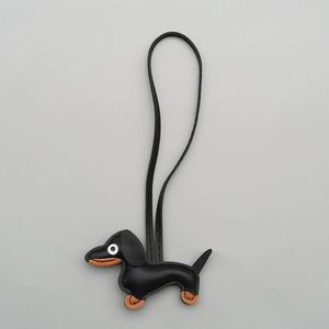 Porte-clés tendance et très vendu, pendentif chien saucisse 5 cm en cuir PU avec cordon, pour sac, voiture, ou comme cadeau - Product Image 1