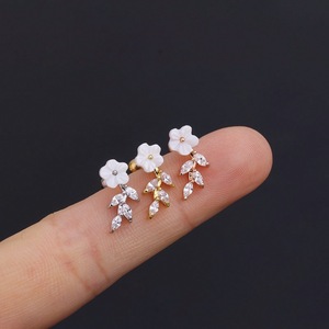Neuer Edelstahl 0,8*6MM Dünner Stab Blumen-Ohrknochen-Piercing-Schmuck mit Perleneinlage Piercing-Ohrringe Labret - Product Image 6