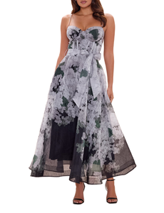 فستان ماكسي صيفي مخصص بتصميم أنيق، من الشيفون بنقشة متدرجة وطباعة رقمية، بخصر ضيق ورقبة رسن وقصة غير منتظمة - Product Image 1