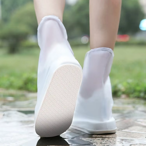 Sur-chaussures Imperméables Épaissies Antidérapantes Résistantes à l'Usure pour Jours de Pluie, pour Enfants, Hommes et Femmes - Product Image 4