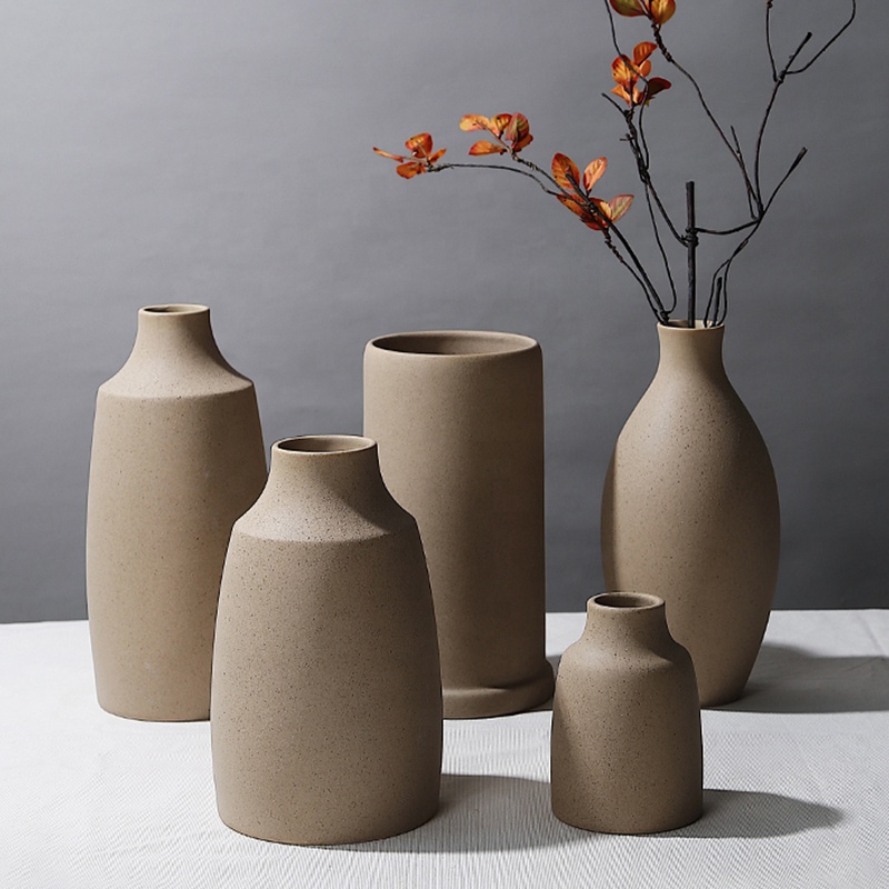 Vase à fleurs en céramique au design minimaliste en argile ikana, vase moderne pour décoration de la maison