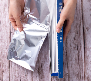 Papier <span class=keywords><strong>aluminium</strong></span> de qualité alimentaire, petit rouleau de 20 m, 11 microns, <span class=keywords><strong>prix</strong></span> usine - Product Image 3