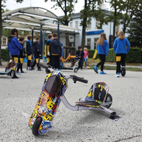 Kart à drift électrique léger pour enfants, tricycle à drift à 3 roues avec une charge maximale de 75 kg pour les sports de plein air, kart à drift fou