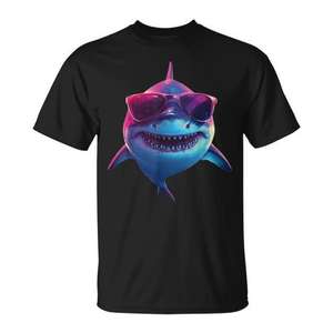 T-shirt graphique avec requin portant des lunettes de soleil, noir, vêtements décontractés pour hommes - Product Image 1