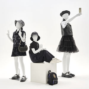 COLIN-2 Mannequin enfant en fibre de verre pour vitrine de vêtements, à vendre - Product Image 6