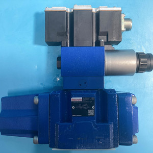 Válvulas Hidráulicas Direccionales Proporcionales R901244450 4WRZE10EA85-7X/6EG24N9K31/F1D3M Operadas por Piloto para la Industria - Product Image 6