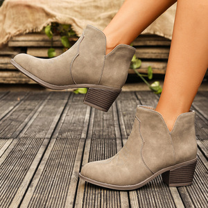 Nouvelles Bottes Rétro Automne pour Femme – Bottines à Talon Carré Épais et Couleur Unie en Faux Daim - Product Image 1