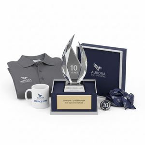 Paquete de Reconocimiento de Logros Personalizado con Medallas Grabadas, Insignias, Accesorios de Cuero y Tarjetas de Premio - Product Image 1