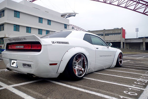 Kit carrosserie pour <span class=keywords><strong>Dodge</strong></span> Challenger, aileron latéral de style Challenger LB en FRP - Product Image 4