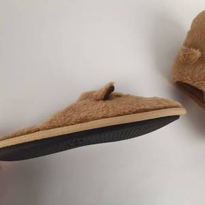 Pantofole da Casa in Peluche per Donna, Design 3D Capibara, Calde e Morbide, Antiscivolo, per Interni Invernali - Product Image 6