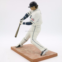 Figur Pemain Baseball Polyresin Multi-Warna Buatan OEM - Ukuran Dapat Disesuaikan Dekorasi Rumah