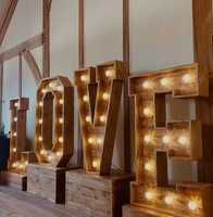 Grandes lettres lumineuses « MARRY ME » avec ampoules, enseigne LED autoportante pour une demande en mariage romantique