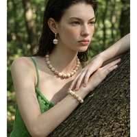 JINYOU 5964 Ensemble de bijoux bohème en acier inoxydable avec perles en résine à motif marbré, collier, bracelet et boucles d'oreilles créoles
