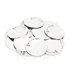 Op maat gemaakte logo <span class=keywords><strong>sticker</strong></span> met gouden metaal, geverfd naamplaatje, op maat gemaakte vorm, alfabetisch metalen <span class=keywords><strong>label</strong></span> - Product Image 6