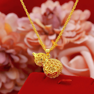 Collana a Forma di Zucca F in Oro Placcato 24K, Collana in Oro Alluvionale per Donna, Stile Zhou Disponibile - Product Image 4