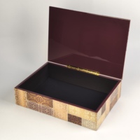Boîte cadeau rectangulaire en bois peinte à la main, sur mesure, de luxe, motif mosaïque, finition brillante, emballage en bois pour chocolat et bijoux