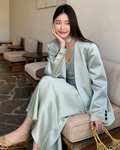 Ensemble tailleur et robe élégant et sophistiqué de style haut de gamme Printemps 2026 avec un ensemble deux pièces élégant - Product Image 1