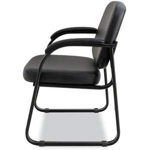 Chaise d'appoint Alera Genaro Series 25'' x 24,80'' x 33,66'' en similicuir noir à dossier semi-haut avec base en forme de traîneau et base de dossier noire - Product Image 6